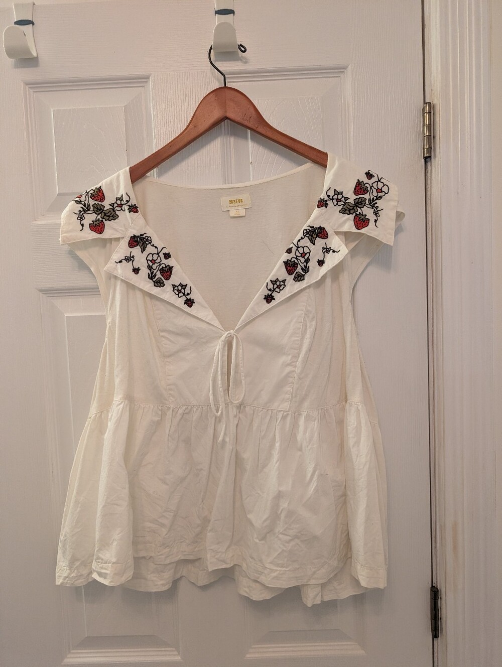 Embroidered Sailor Collar Top